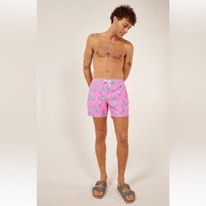 NEW Chubbies The Toucan Do Its 7” Classic Swim Trunk M Pink Birds